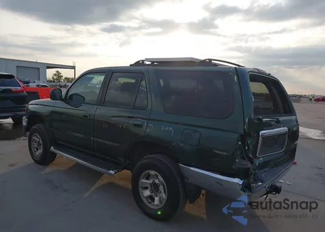 2002 Toyota 4Runner Sr5 V6 from USA, damaged, VIN JT3GN86R720221591
